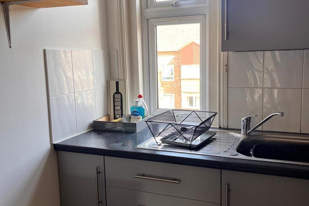 Apartmentsleeps2-seaside Escape-wifi-parking