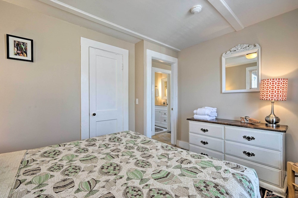 Provincetown Apartment, Steps to Commercial Street