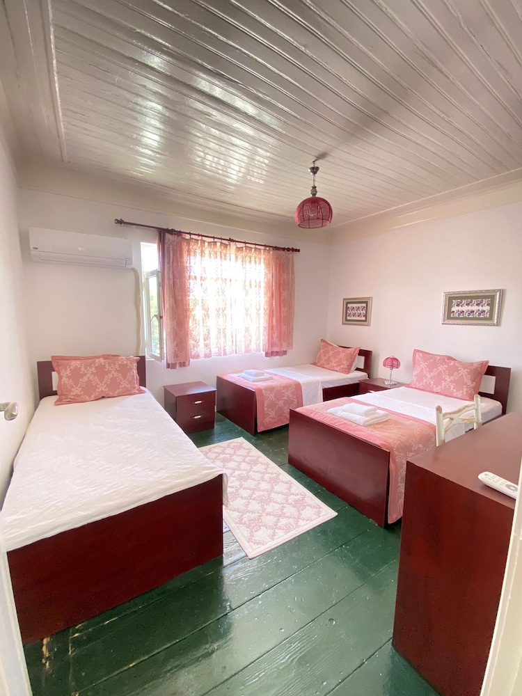 Bozcaada Butik Pansiyon - Image 30