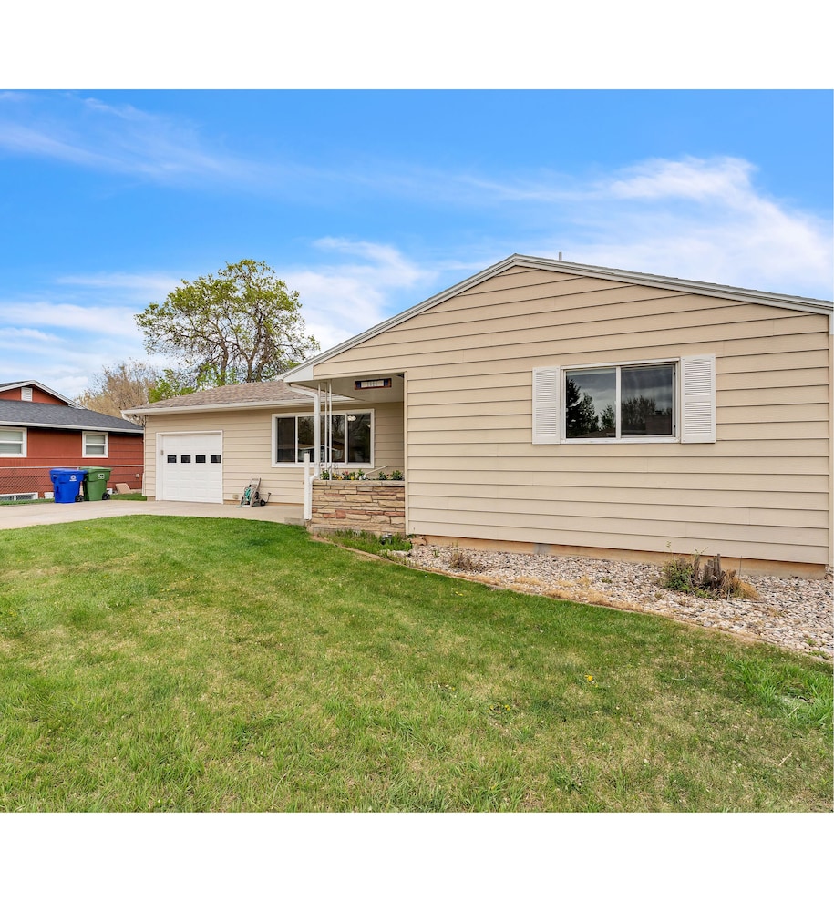 Cozy Loveland Ranch Perfect For Relaxation 3 Bedroom Home