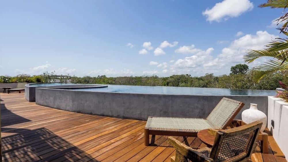 Hidden Gem With Private Pool and Rooftop Terrace