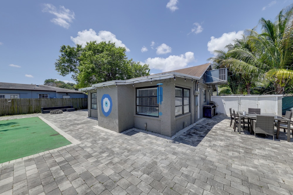 3 Mi to Beach: Home w/ Outdoor Space in Hollywood