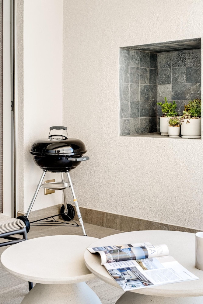 Green Point Modern 2bed Apartment Azura Atlantic