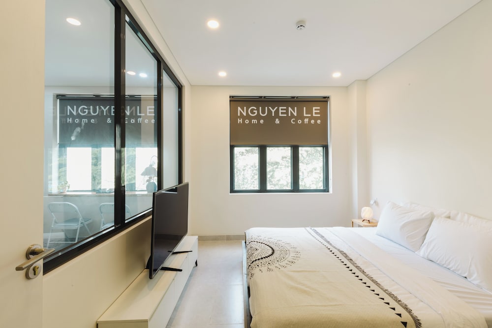 Nguyen Le Home Phan Ton