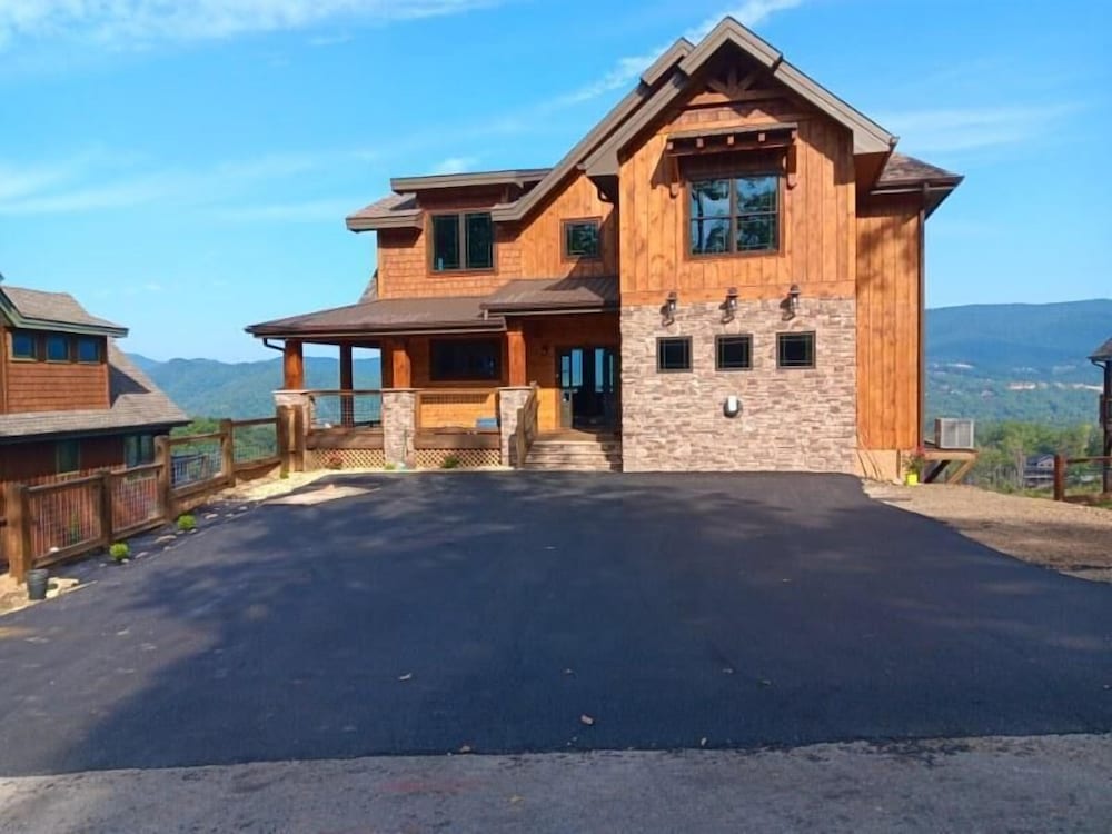 Coal Camp Lodge