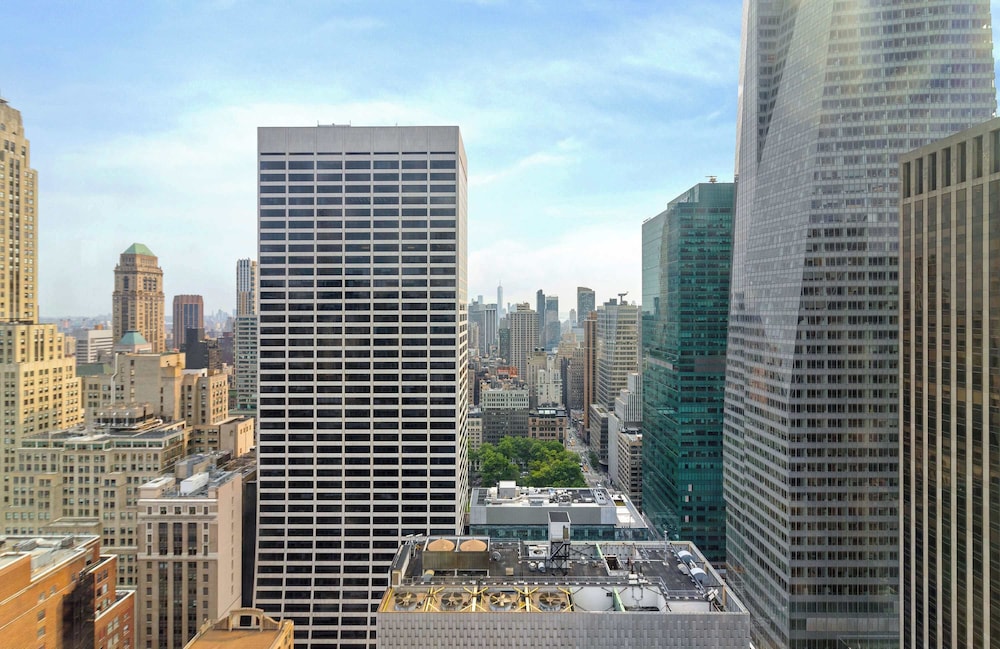 Midtown 5 Bedroom Duplex Luxury Penthouse, 2,500 sq ft, Sleeps 10, Manhattan, VIP Services