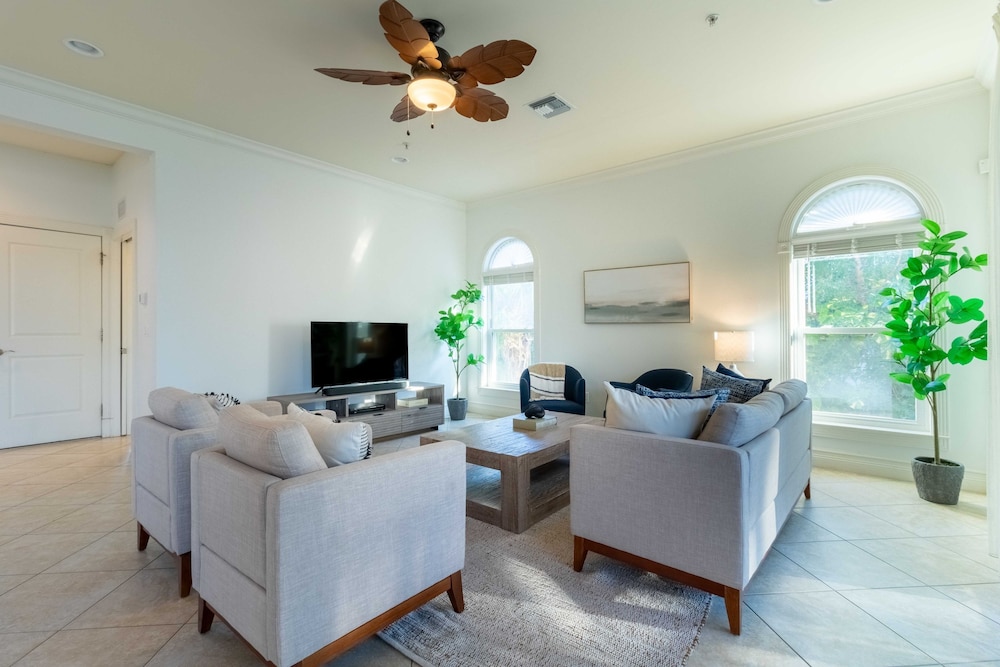 Coco Mango by Avantstay Chic and Private Captiva Escape