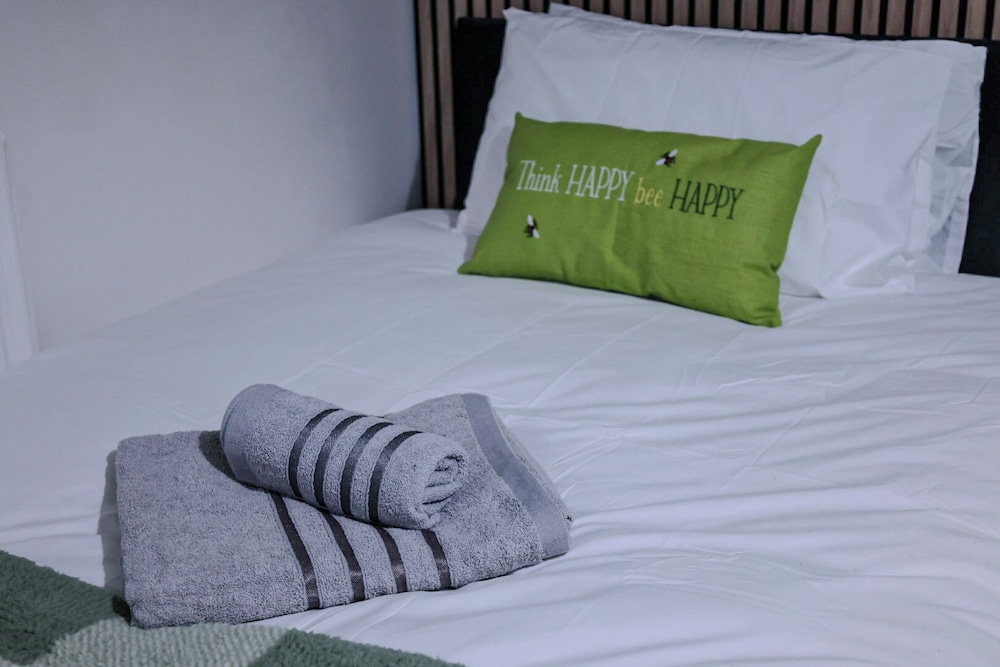 Sleeps17 Bliss 7-bedroom Luxury Escape Birmingham