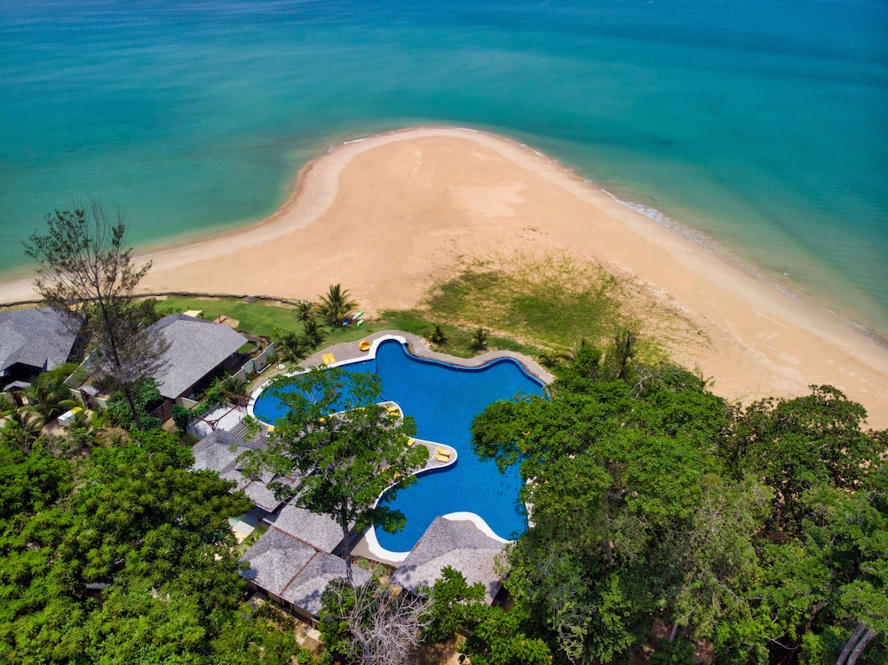 Borneo Eagle Resort