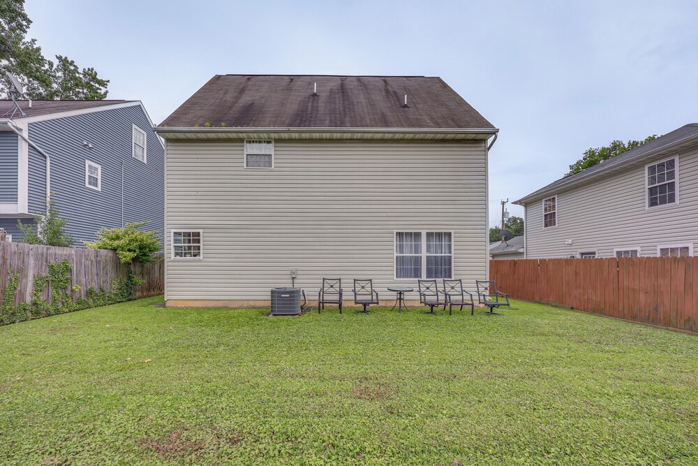 2 Blocks to Potomac River: Gem in Colonial Beach!