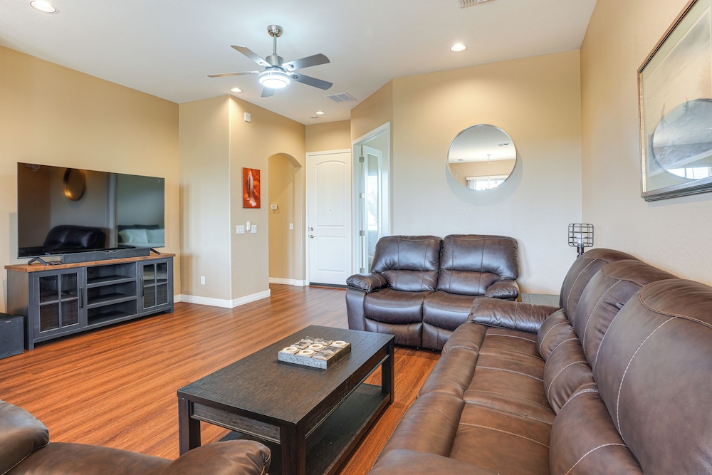 7 Mi to Watson Lake: Prescott Valley Home w/ Patio