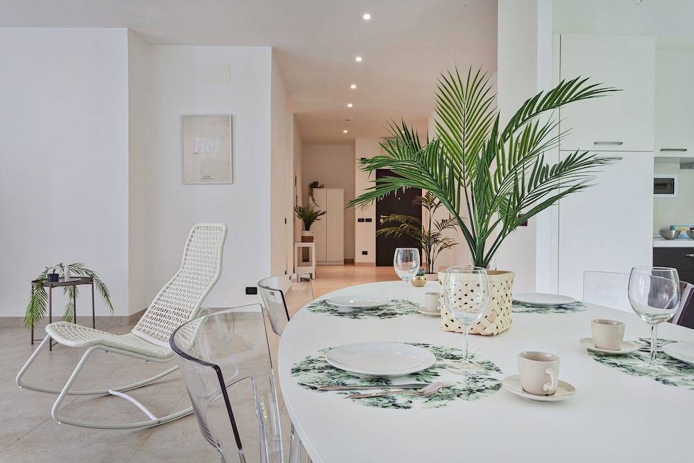 Genoa Vacations - Shelley Apartments By Wonderful Italy - Property Image 58