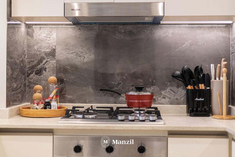 Manzil-1BR Apartment with Burj View