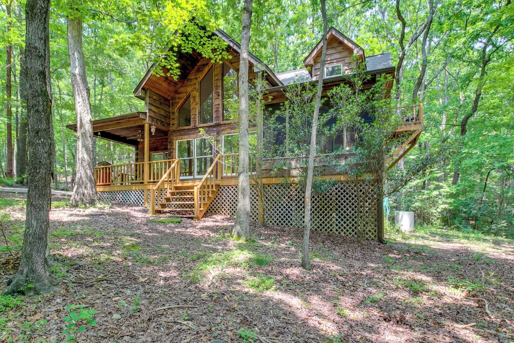 North Georgia Cabin w/ Hot Tub & Community Perks! view 3