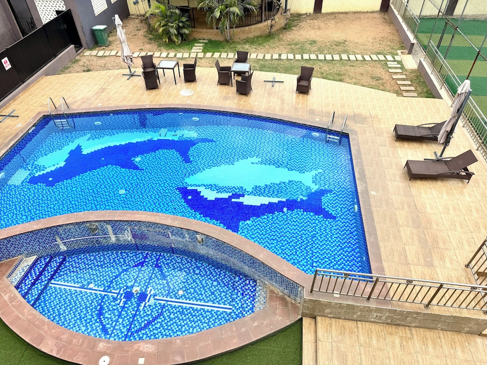 FURNISHED APARTMENTS Duplex