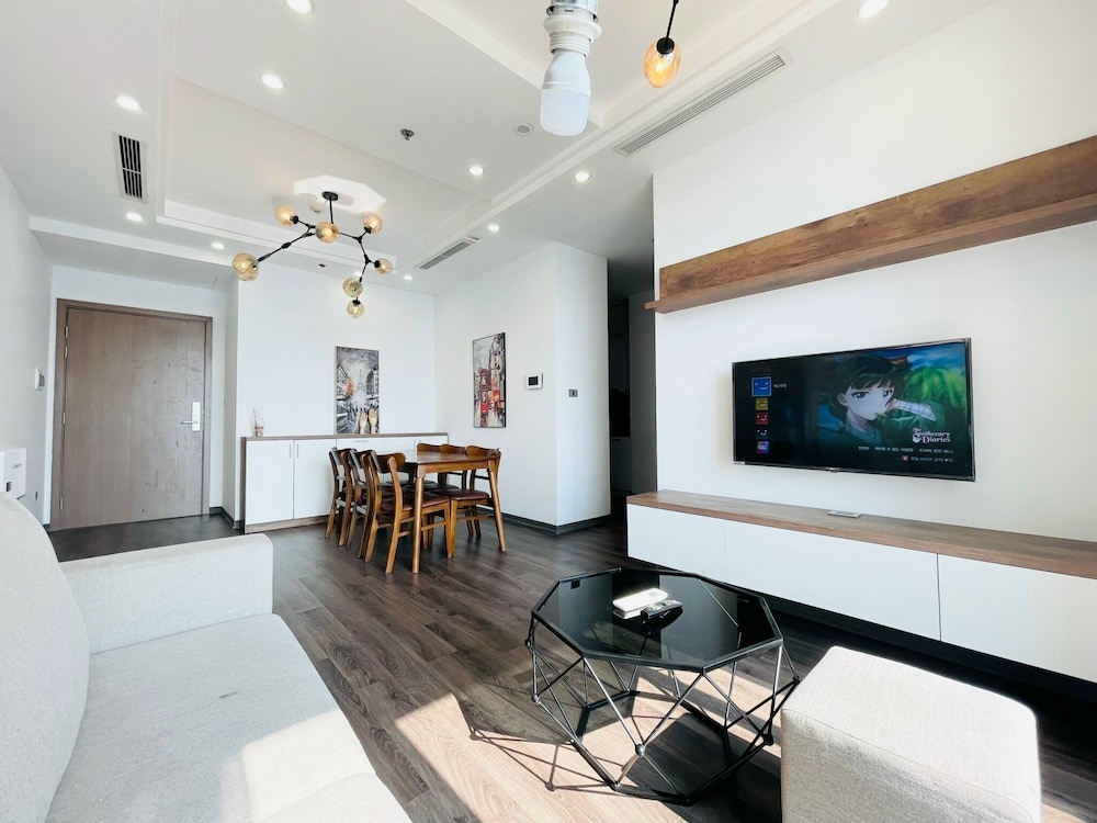 Sunny - Vinhomes Skylake Residences