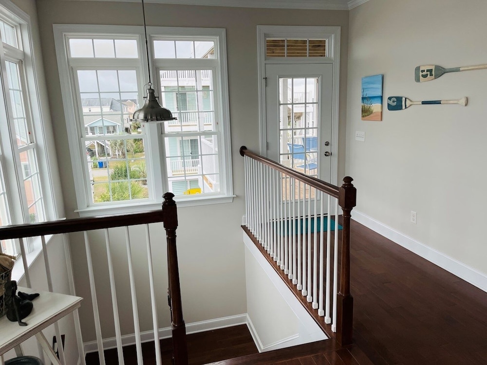 Compass Rose 4 Bedroom Home by RedAwning