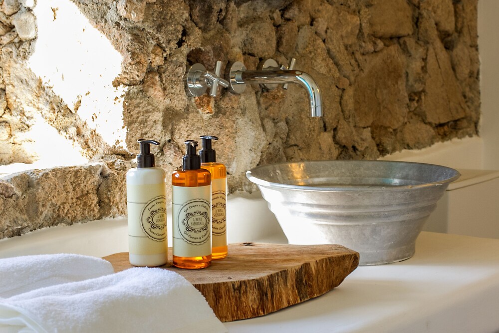 Casas Caiadas Boutique Home