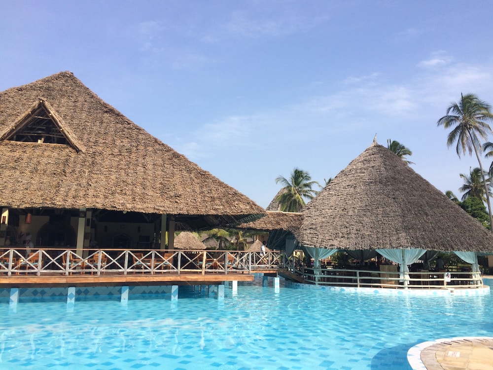Kiwengwa Vacations - Neptune Pwani Beach Resort Spa Zanzibar - Property Image 37