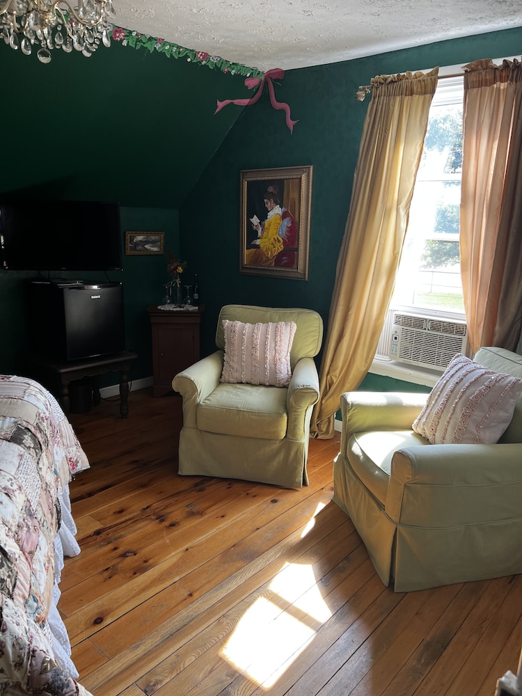 Emily's Place B&B