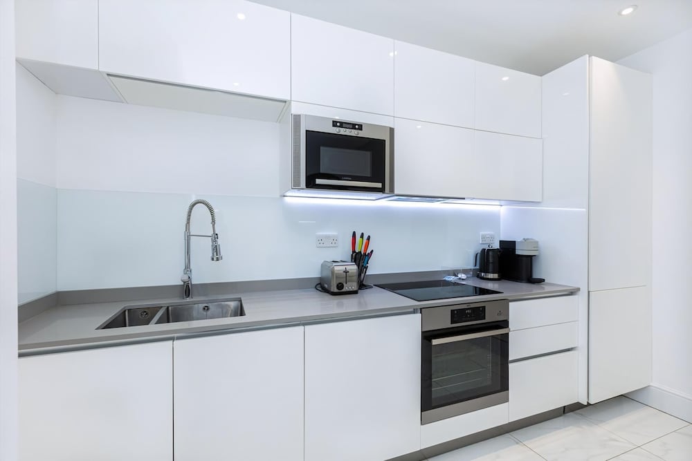 Elegant Three-bed Marylebone Flat Near Oxford Circus!