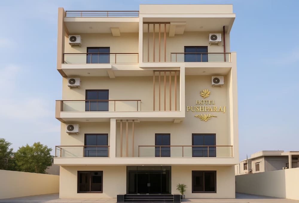 Hotel Pushparaj Puri