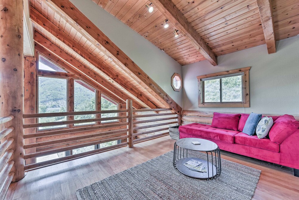Spacious Hilltop Cabin w/ Deck & Scenic Views! view 5