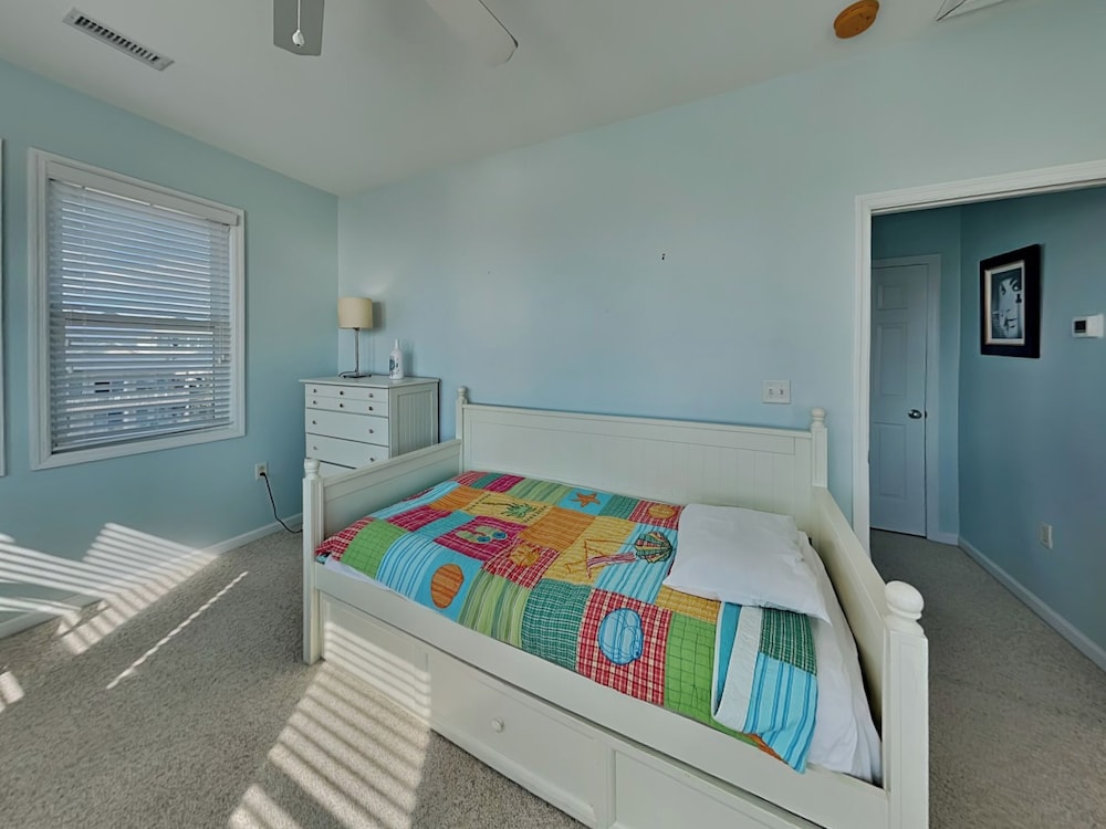 Clamalot by Topsail Realty