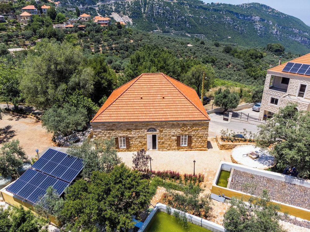 LAuberge de Douma Full House in Batroun