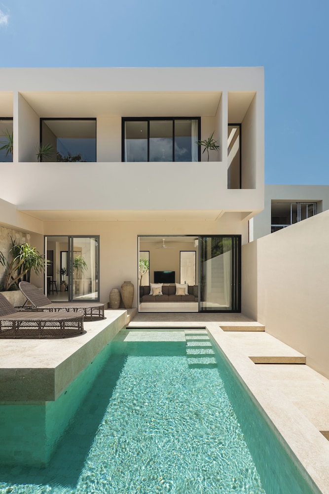 Pala House by Alfred in Bali