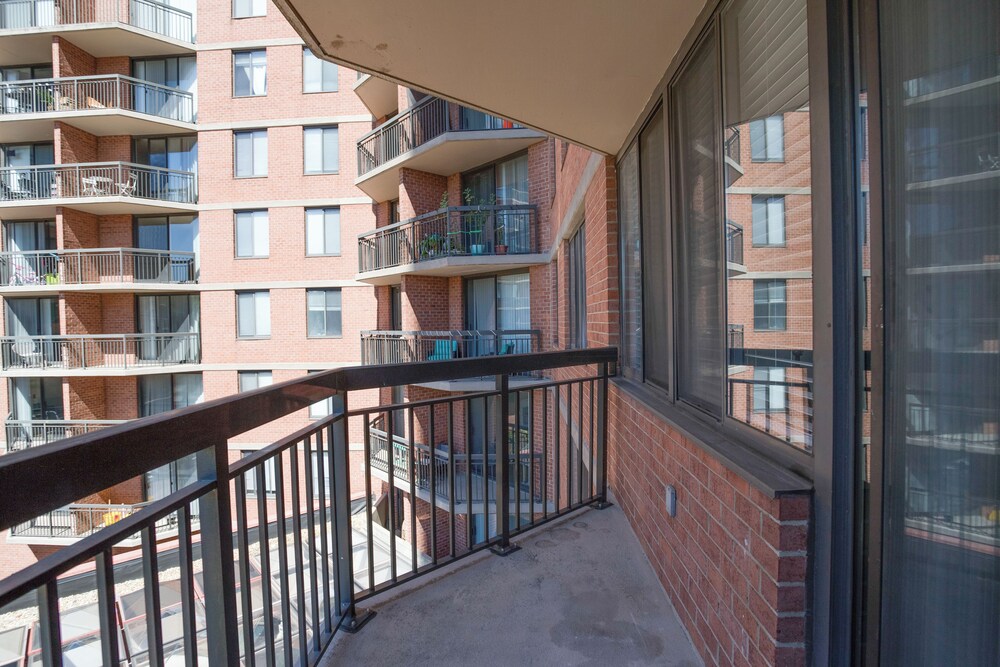 Metro-Friendly DC Apartments