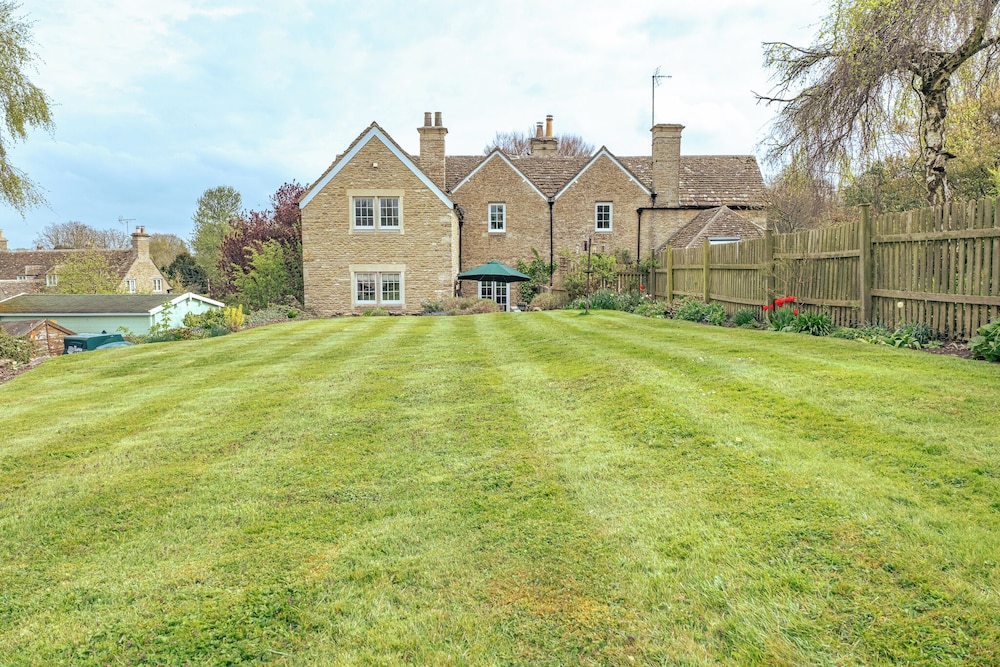 Herdsman's Cottage - 3BD in Wiltshire