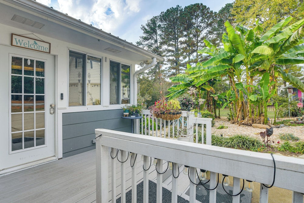4 Mi to Falls Lake: Dog-friendly Wake Forest Home