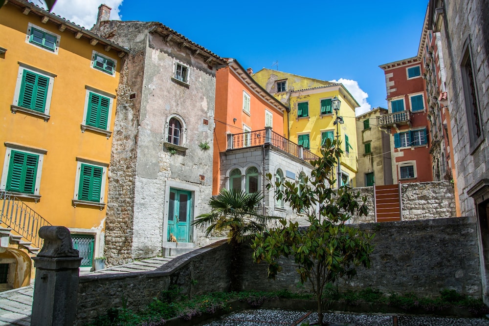 La Rocca Duo - Hidden In Istria