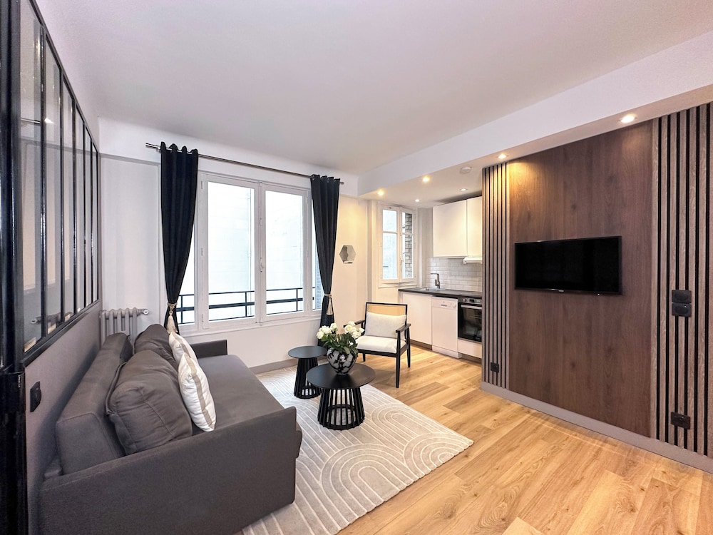 1628 Matignon