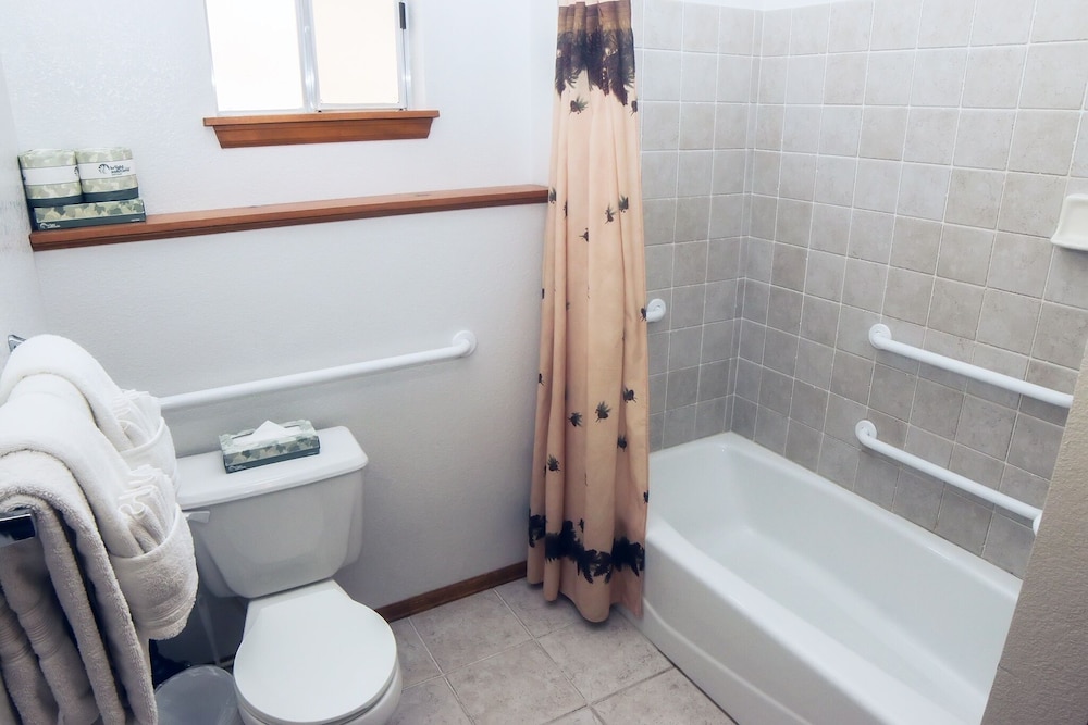 Timber Creek Chalets: 11 1 Bedroom Chalet view 4
