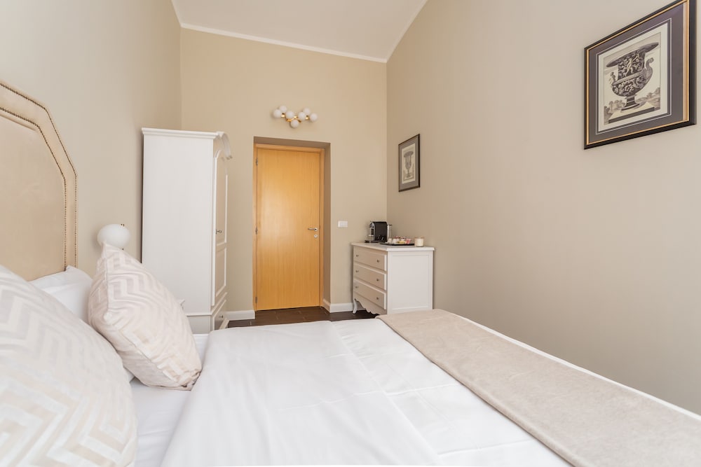 Daplace - La Mongolfiera Rooms in Navona