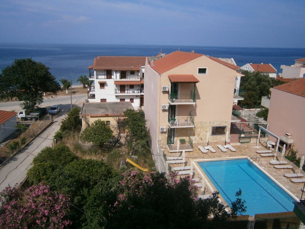 Petros Studios