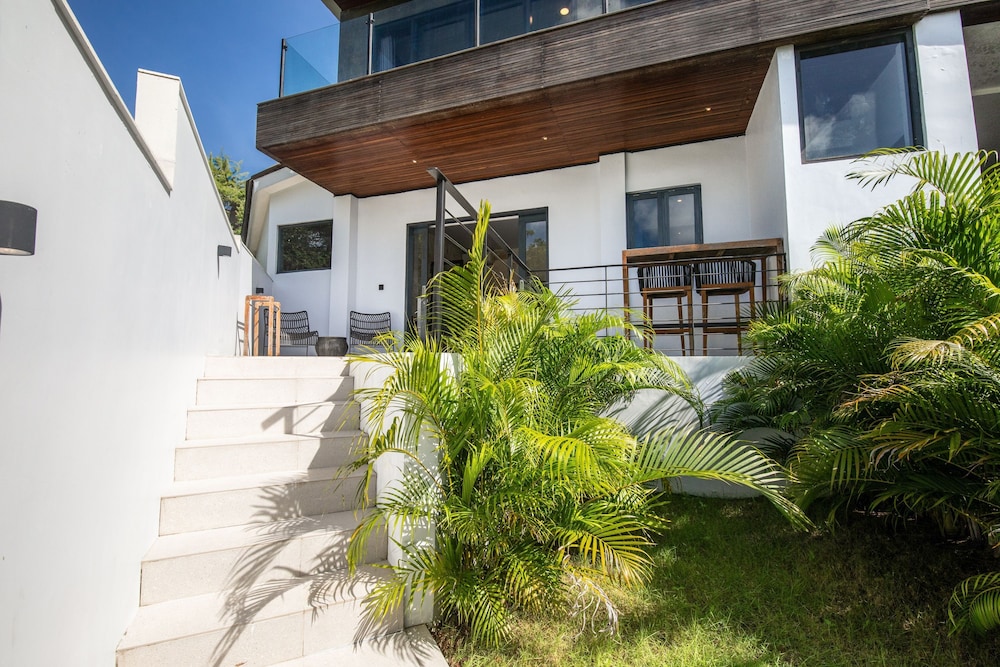 Clifftop Villa 5 Mins to Bingin