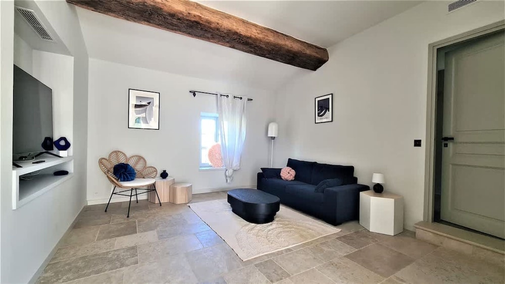 Prestigious Villa in Heart of Saint Remy de Provence