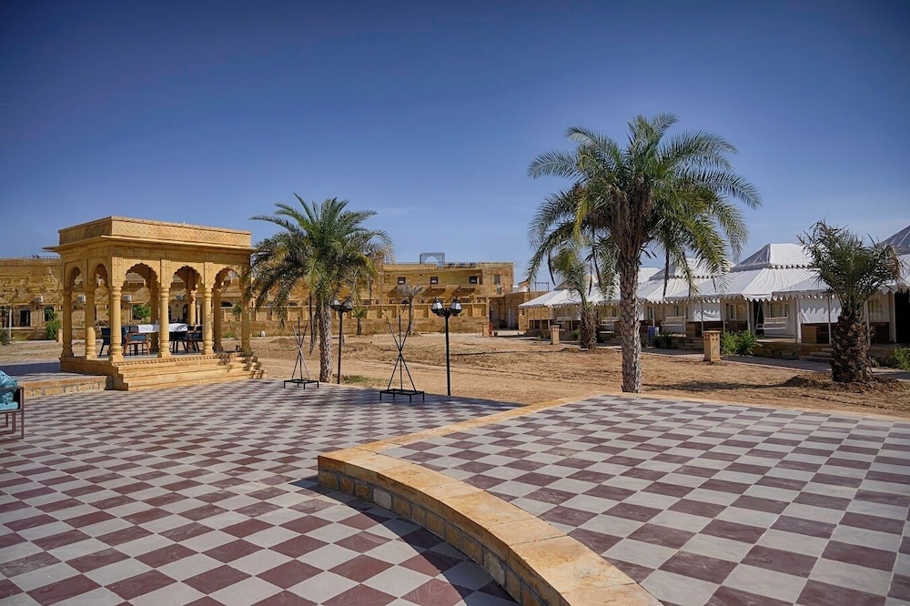 Desert Valley Resort