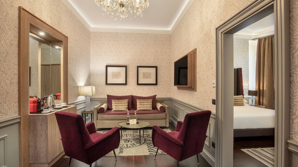 The Inn at the Spanish Steps Elegant Collection - The Gem
