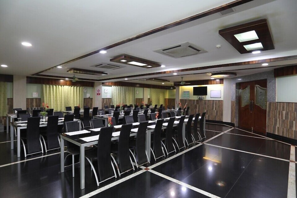 Hotel MIPL