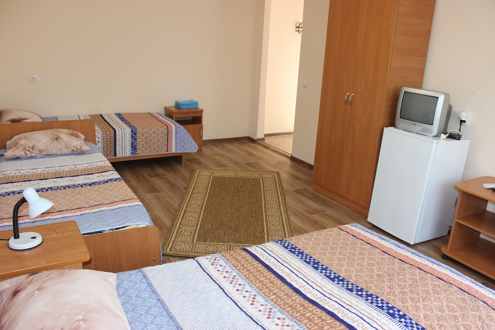Guest House Yuzhniy view 3