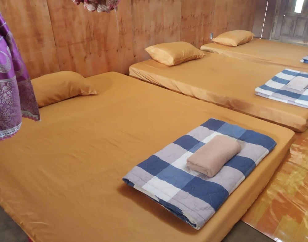 Du Gia Waterfall Hostel & Homestay view 4