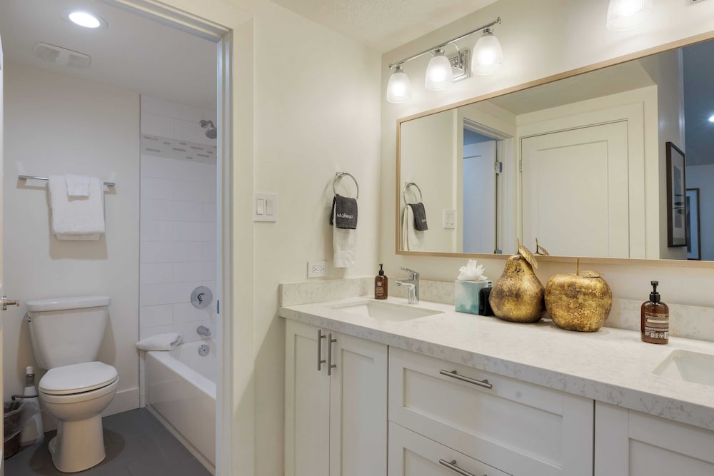 Parkside Condo by Avantstay Walk to Ski Lifts + Town Pool & Hot Tub Access