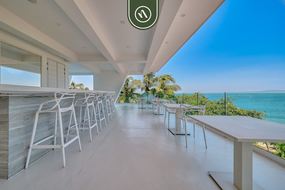 1BR Condo Near to Beach