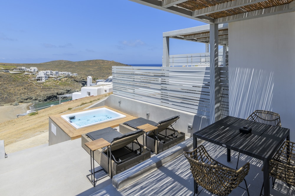 Mykonos Residence Villas & Suites view 5