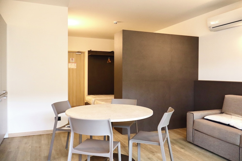 Family Bike Residence