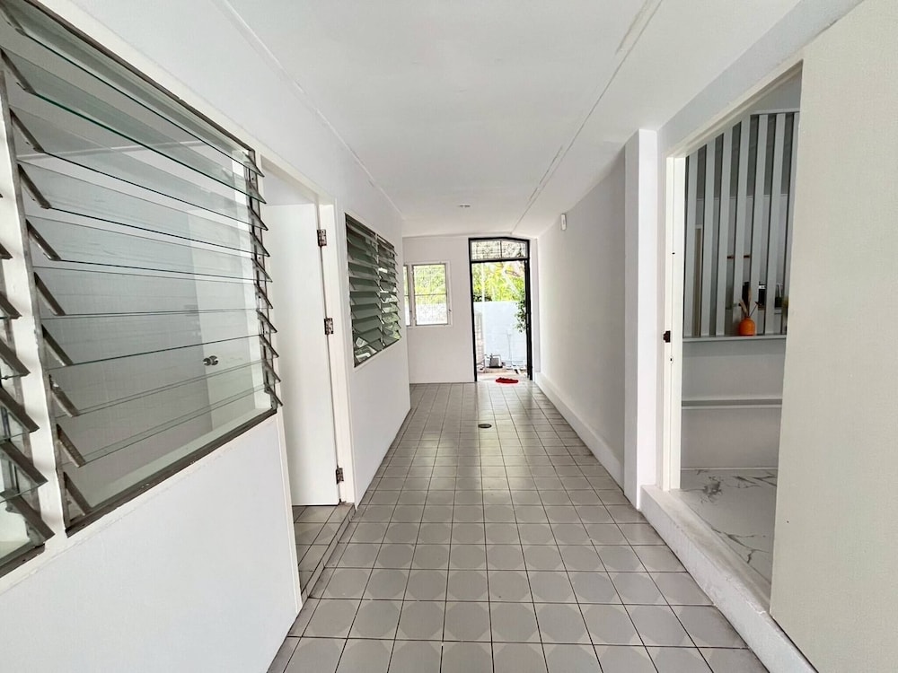 5 Beds 452sqm With Private Garden Pet-friendly Cctv Quiet and Homey
